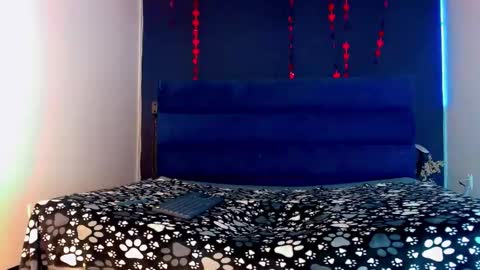 Snapshot of lara_brunette chatting on 02.17.25 Lara Brunette  online show from 02.17.25