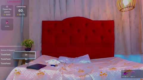 Snapshot of lara_brunette chatting on 03.03.25 Lara Brunette  online show from 03.03.25