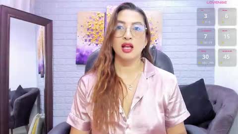      700  200   online show from 03.10.26