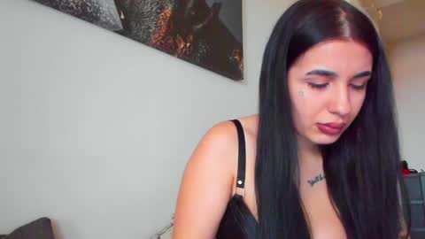 Lara online show from 01.30.25