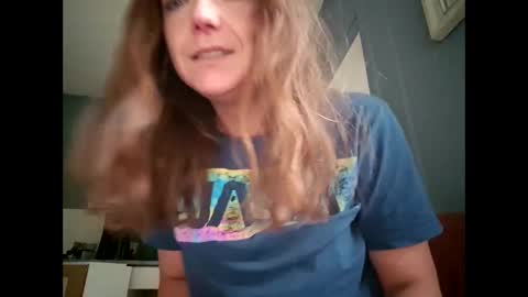 Snapshot of laraa333 chatting on 10.12.25 Little online show from 10.12.25