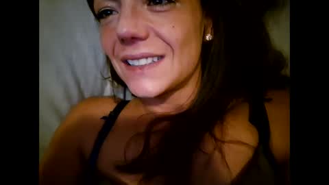 Snapshot of laraa333 chatting on 11.09.25 Little online show from 11.09.25