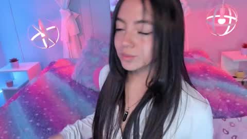 lara online show from 09.19.25
