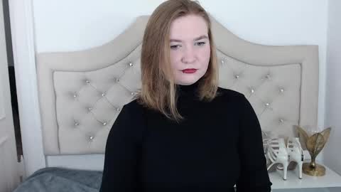 LaraFlirt online show from 12.19.24