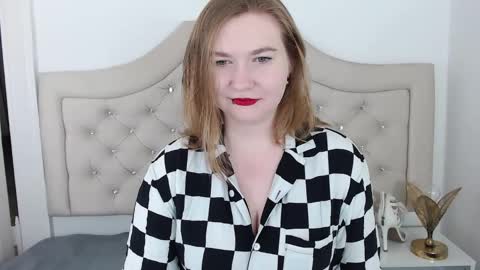 LaraFlirt online show from 01.06.25