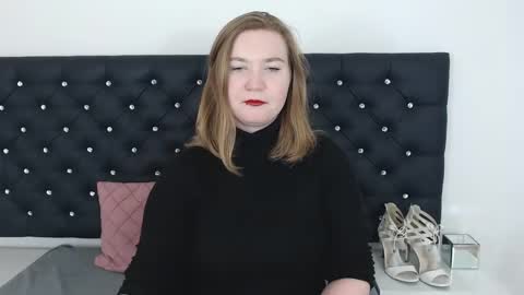 LaraFlirt online show from 02.12.25