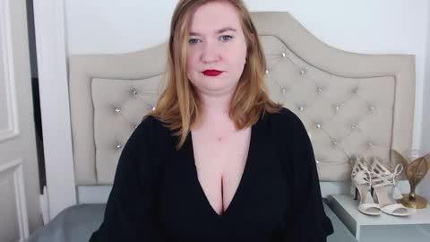 LaraFlirt online show from 03.12.25