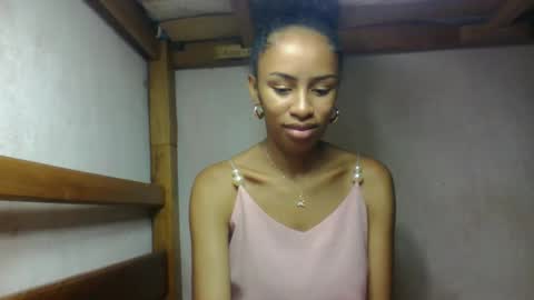 Snapshot of larah98 chatting on 02.11.26 larah98 online show from 02.11.26