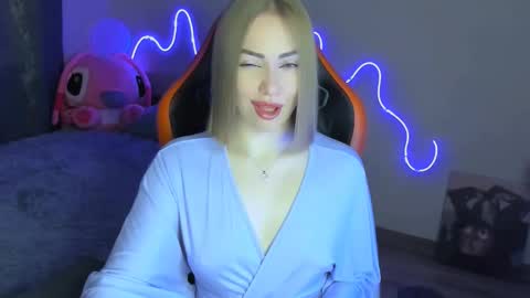 LaraKrein lk online show from 02.08.26