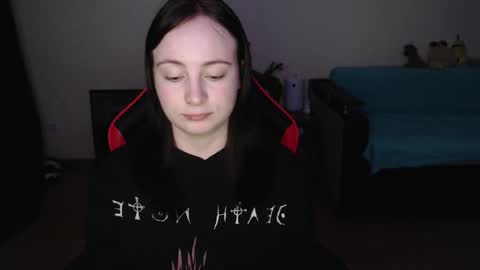 Laralianna online show from 12.13.25