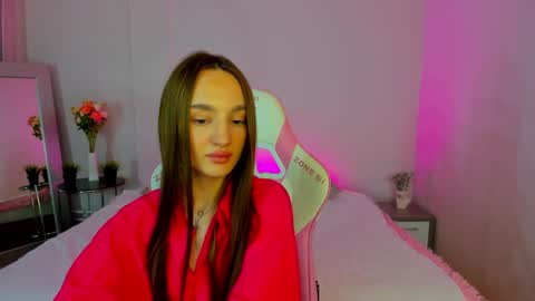 MY NAME IS LILY online show from 02.11.25