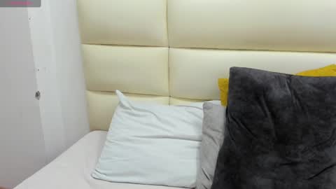 LARA online show from 02.10.25