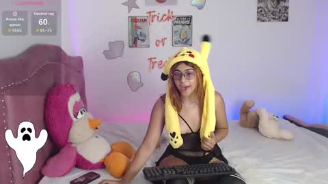 laramucci online show from 10.31.25