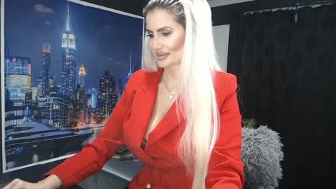 laras_moans online show from 12.26.24