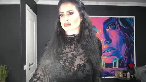 Snapshot of laras_moans chatting on 05.17.26 laras_moans online show from 05.17.26