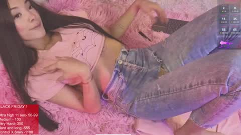 Snapshot of larastanford01 chatting on 12.13.24 Lara Give it a thumbs up please its important online show from 12.13.24