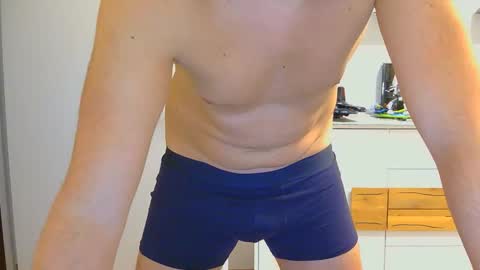 lari8989 online show from 11.12.25