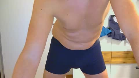 lari8989 online show from 11.13.25