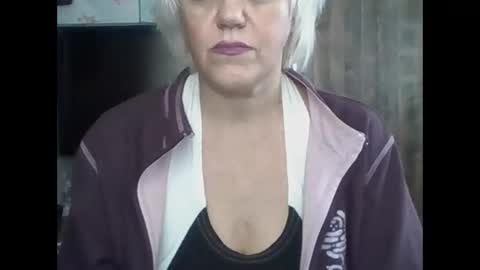 Snapshot of larisaq4ugo24 chatting on 09.30.25 larisaq4ugo24 online show from 09.30.25