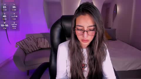 Larisa Smirnov online show from 12.05.25