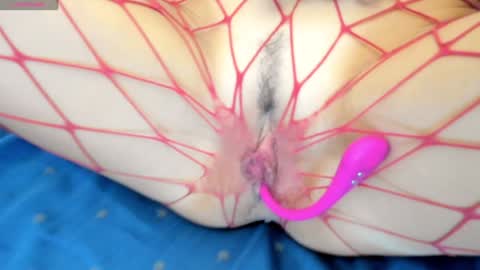 Larissa online show from 11.12.25