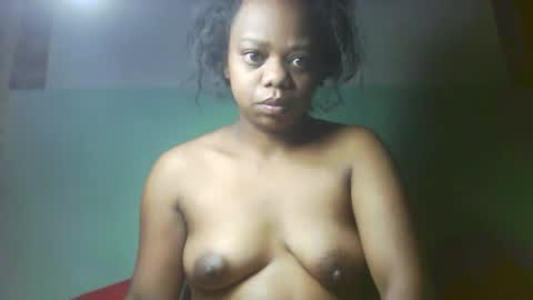 larissa645771 online show from 09.28.25