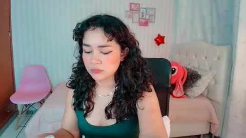 Larissas online show from 09.12.25