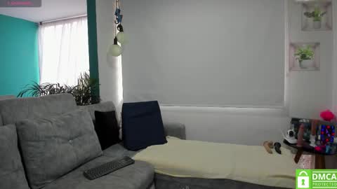 Snapshot of larossasexy chatting on 10.17.25 Rosa online show from 10.17.25