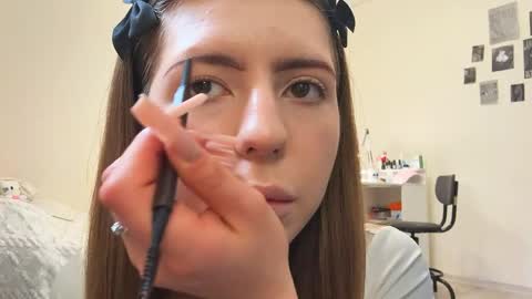 Snapshot of lashundaciviello chatting on 05.05.26 Mila online show from 05.05.26