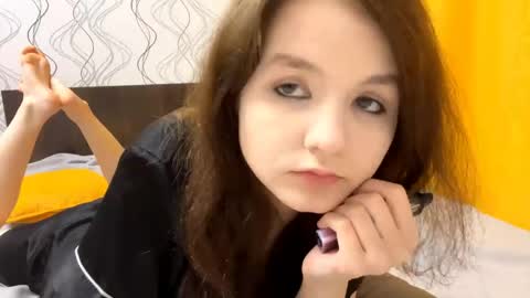 Snapshot of lashundaciviello chatting on 05.31.26 Mila online show from 05.31.26