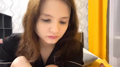 Snapshot of lashundaciviello chatting on 06.03.26 Mila online show from 06.03.26