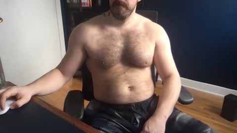 Snapshot of latenightlunch chatting on 02.27.26 Latenightlunch online show from 02.27.26