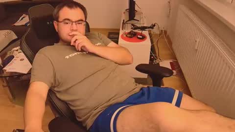 Snapshot of latexboy893 chatting on 09.23.25 latexboy893 online show from 09.23.25