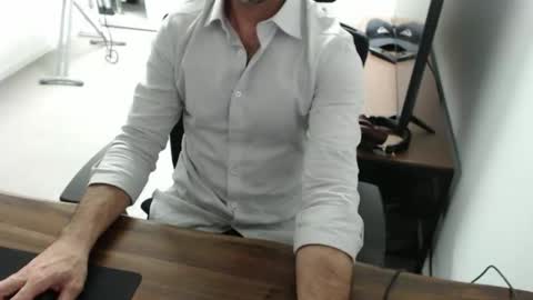 latexdave84 online show from 10.15.25