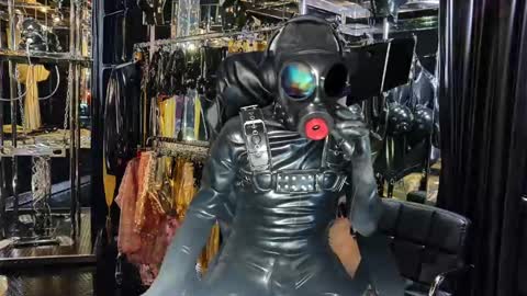 latexlover202 online show from 01.23.25