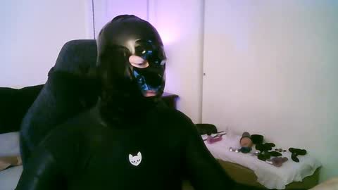 latexminheadroom online show from 04.18.26