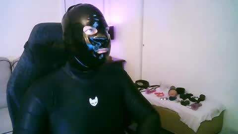 latexminheadroom online show from 05.17.26