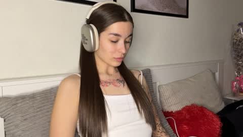 Snapshot of latiaburtenshaw chatting on 04.03.26 Liza online show from 04.03.26