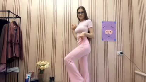 Mia online show from 07.08.26