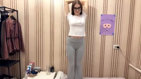 Mia online show from 07.09.26