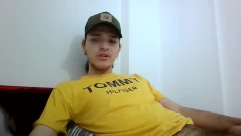 Snapshot of latin_boi6 chatting on 12.16.24 Angel online show from 12.16.24
