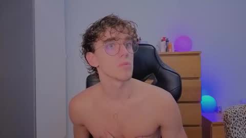  Free OF online show from 10.04.25