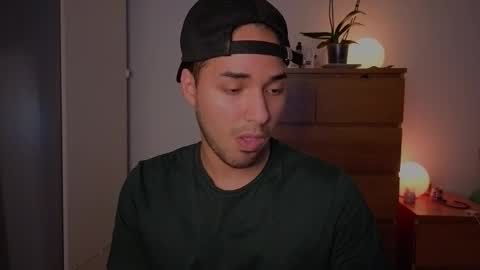  Free OF online show from 12.17.25