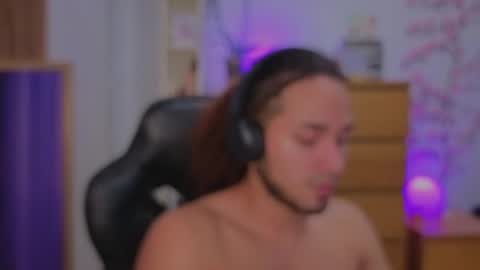 Snapshot of latin_luxury_i chatting on 01.18.26 Free OF online show from 01.18.26