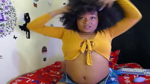 Snapshot of latin_rihanna_j chatting on 02.11.25 karen online show from 02.11.25