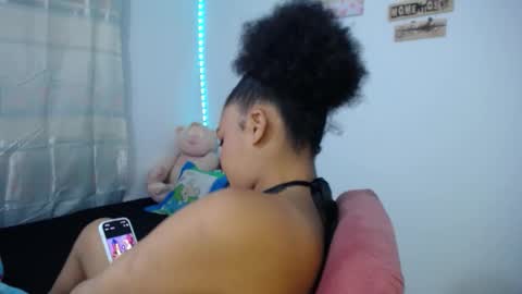 Snapshot of latin_rihanna_j chatting on 09.25.25 karen online show from 09.25.25