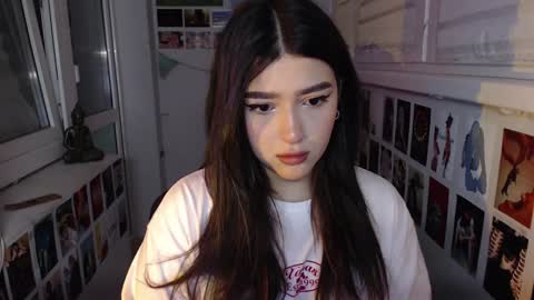 Snapshot of latina_mia chatting on 01.13.25 miiiiiiaaaa online show from 01.13.25