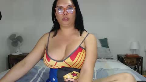 Snapshot of latinaflower_ts chatting on 05.09.26 FLOR SALVAJE online show from 05.09.26