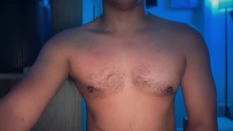 LATiNBOiiXXX online show from 04.04.26