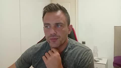 LatinBlueBoy online show from 09.08.25